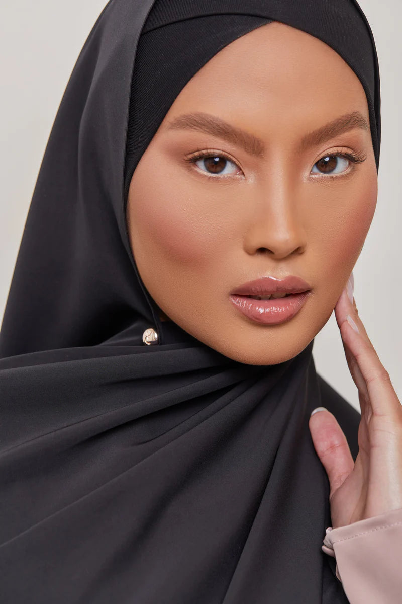 Medina Silk Hijab - Black Seed