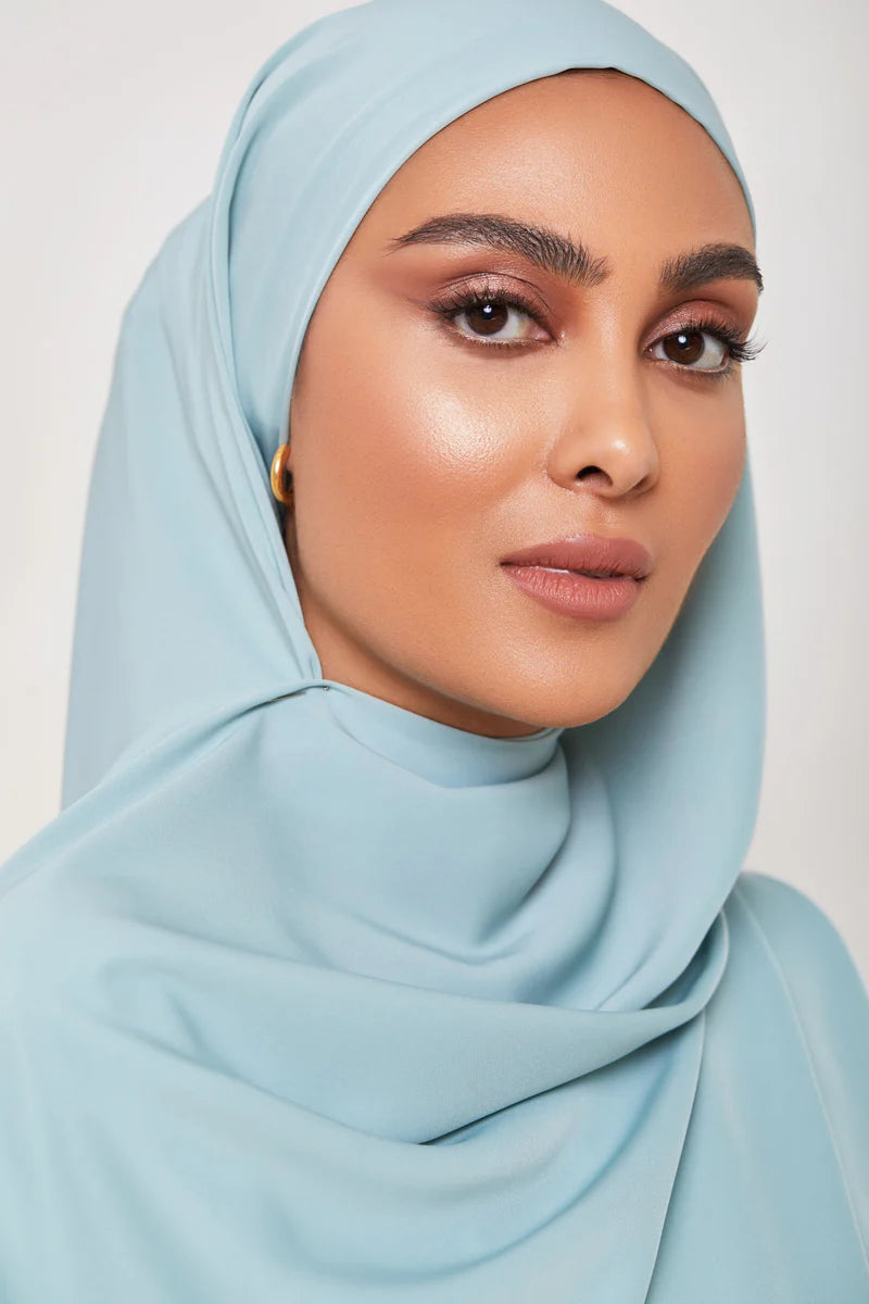 Medina Silk Hijab - Pillar